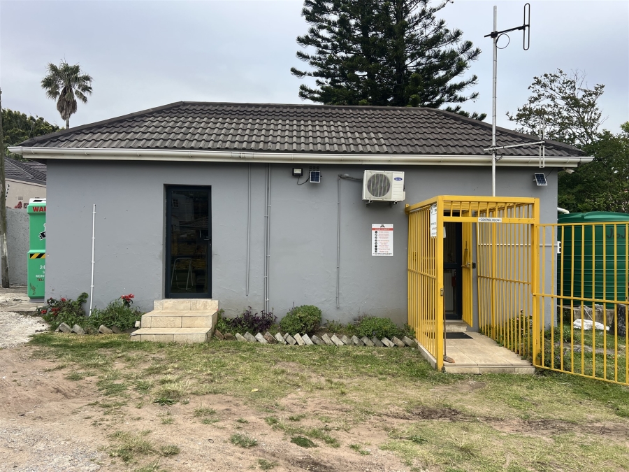 Commercial Property for Sale in Vincent Eastern Cape